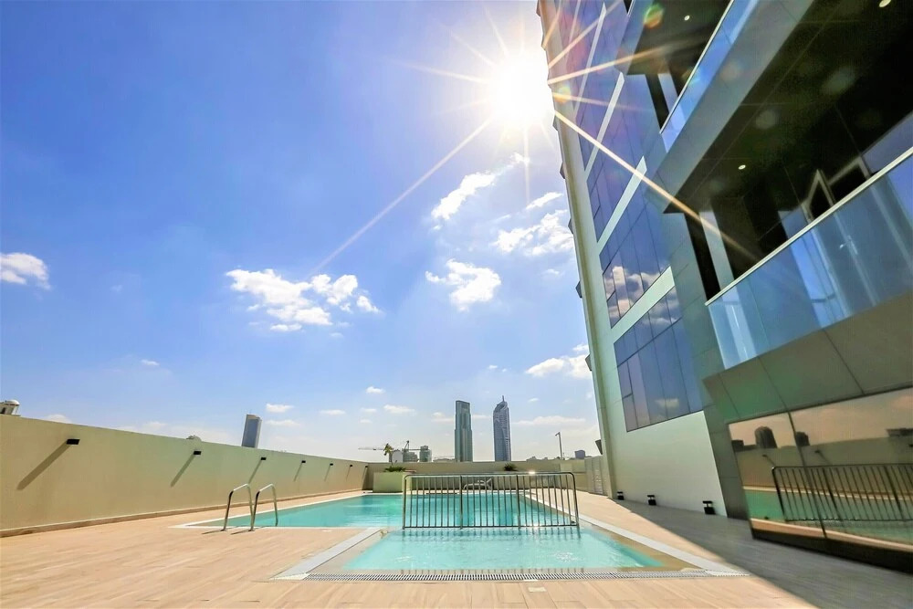 Дубай: Gorgeous 1bedroom With Balcony at Park View Dubai