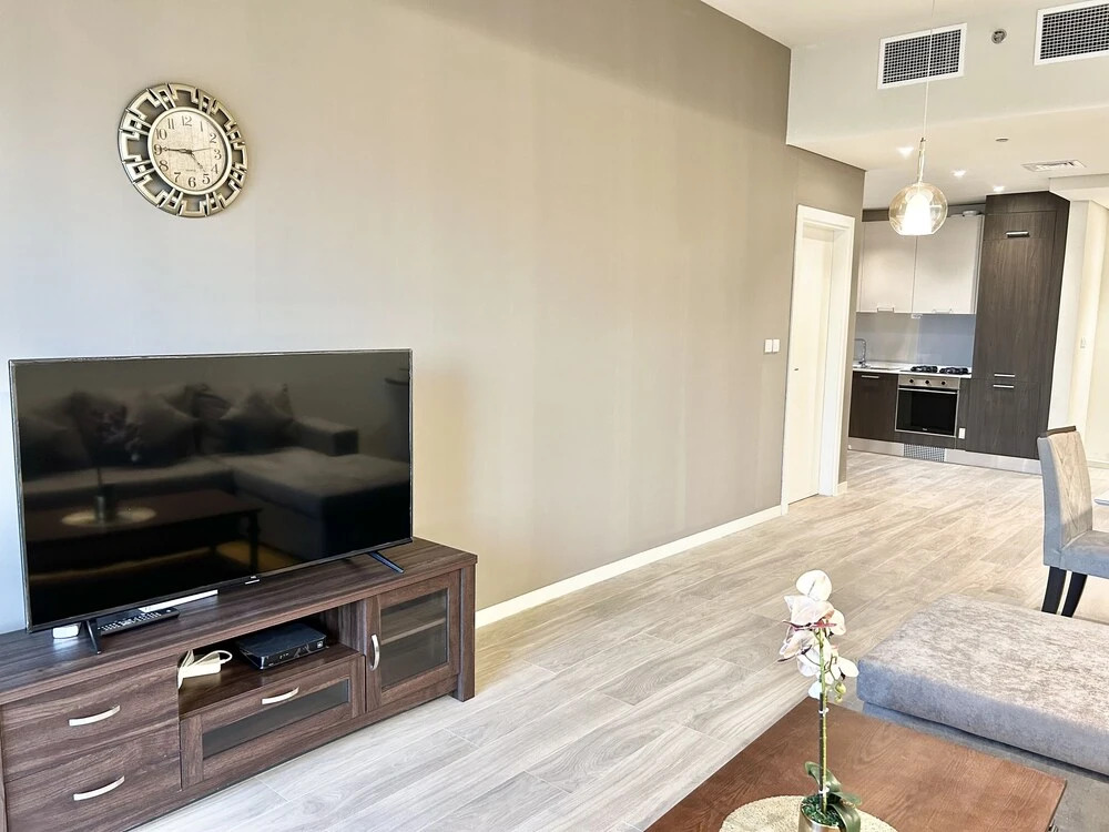 Дубай: Gorgeous 1bedroom With Balcony at Park View Dubai