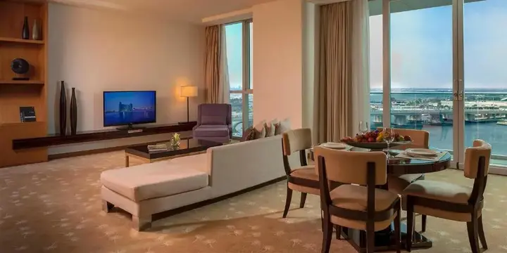 Дубай: Отель InterContinental Residence Suites Dubai Festival City