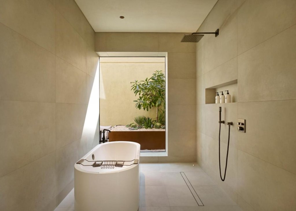 Рас-эль-Хайма: The Ritz-Carlton Ras Al Khaimah, Al Wadi Desert