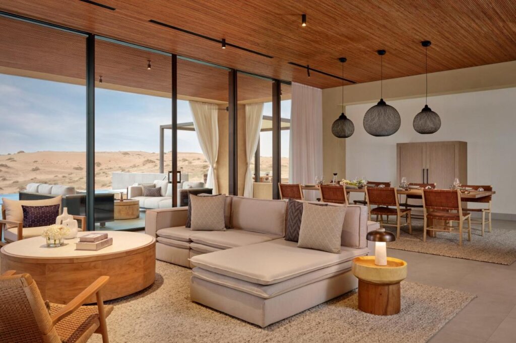 Рас-эль-Хайма: The Ritz-Carlton Ras Al Khaimah, Al Wadi Desert