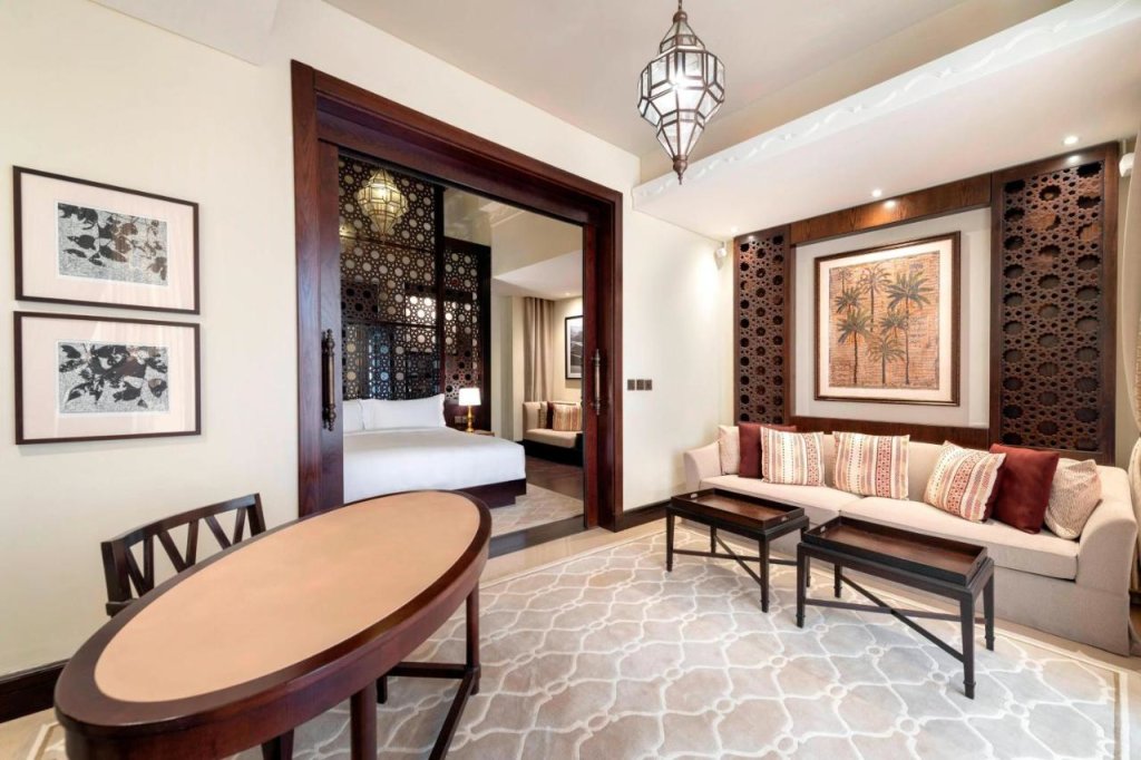 Рас-эль-Хайма: The Ritz-Carlton Ras Al Khaimah, Al Wadi Desert