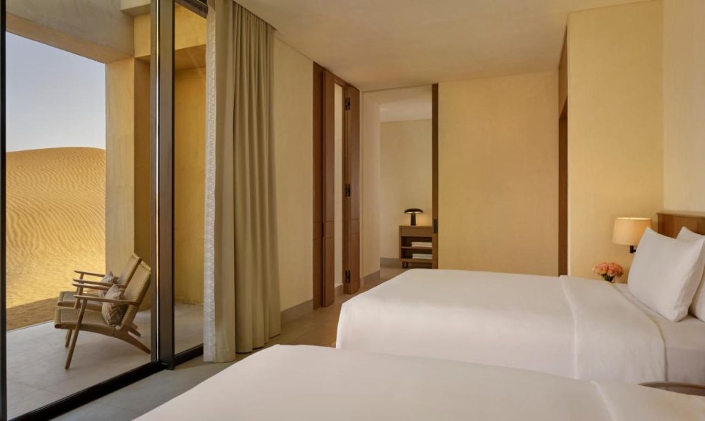 Рас-эль-Хайма: The Ritz-Carlton Ras Al Khaimah, Al Wadi Desert