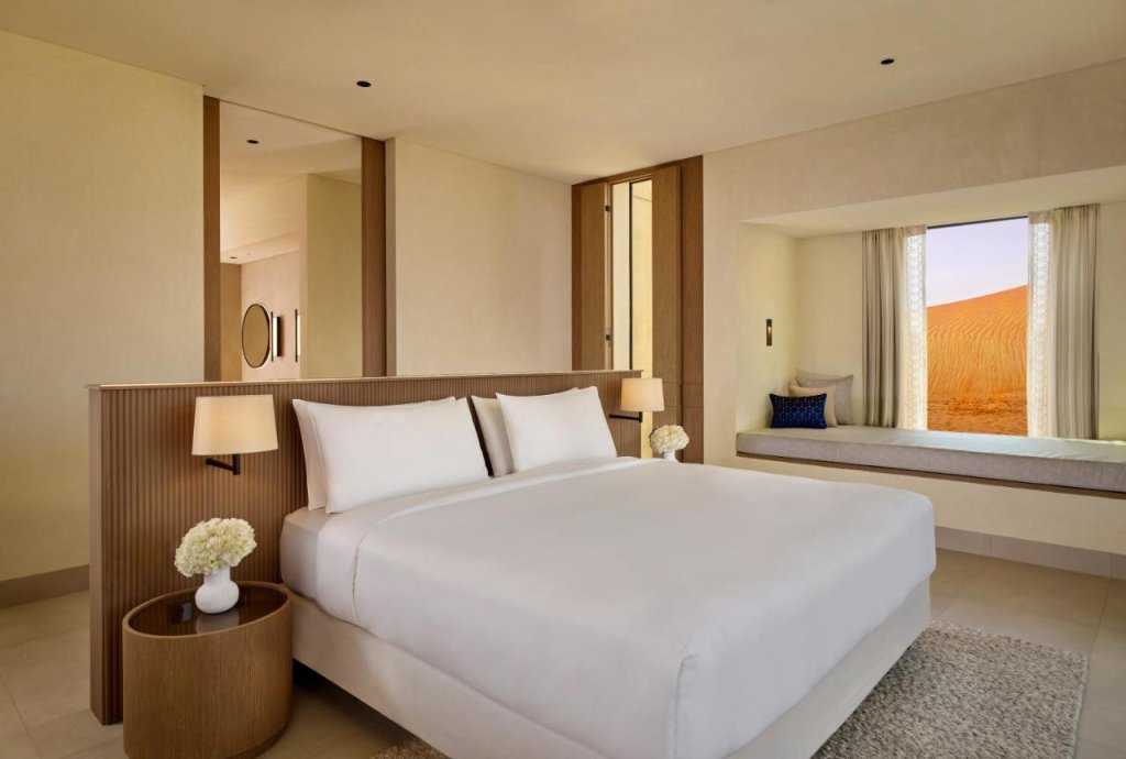 Рас-эль-Хайма: The Ritz-Carlton Ras Al Khaimah, Al Wadi Desert