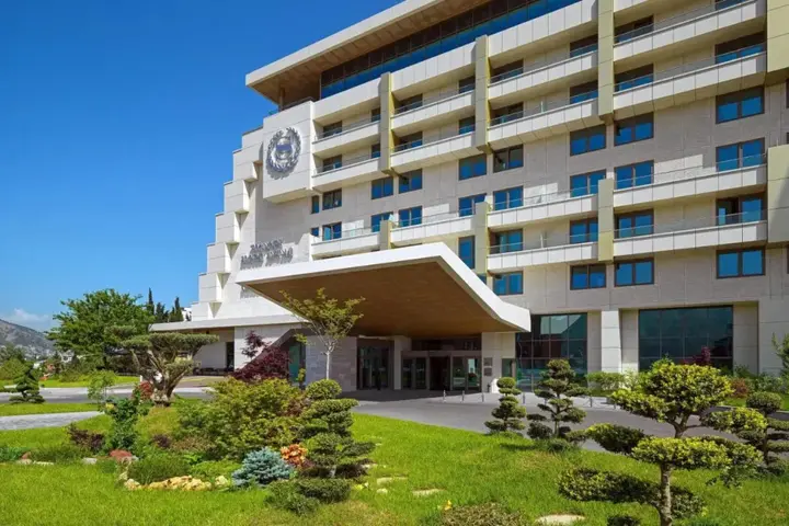 Тбилиси: Sheraton Grand Tbilisi Metechi Palace Hotel