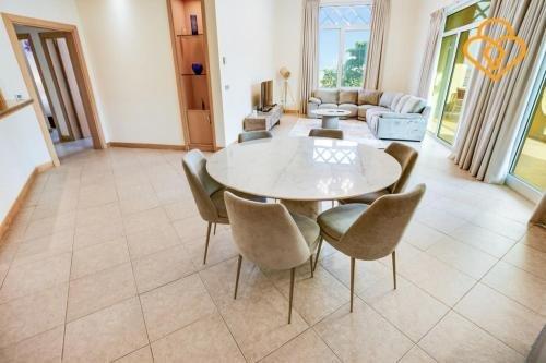 Дубай: Keysplease Palm Jumeirah