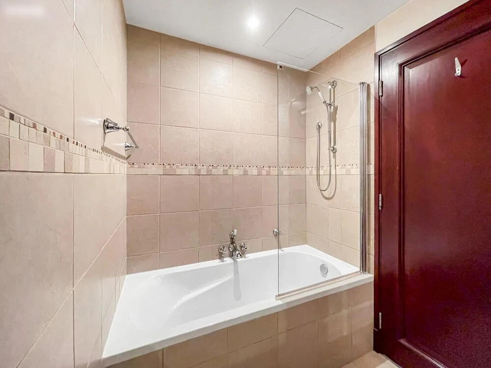 Дубай: Gorgeous 1-br Downtown Dubai