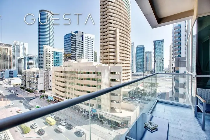 Дубай: The Waves by DAMAC, Dubai Marina