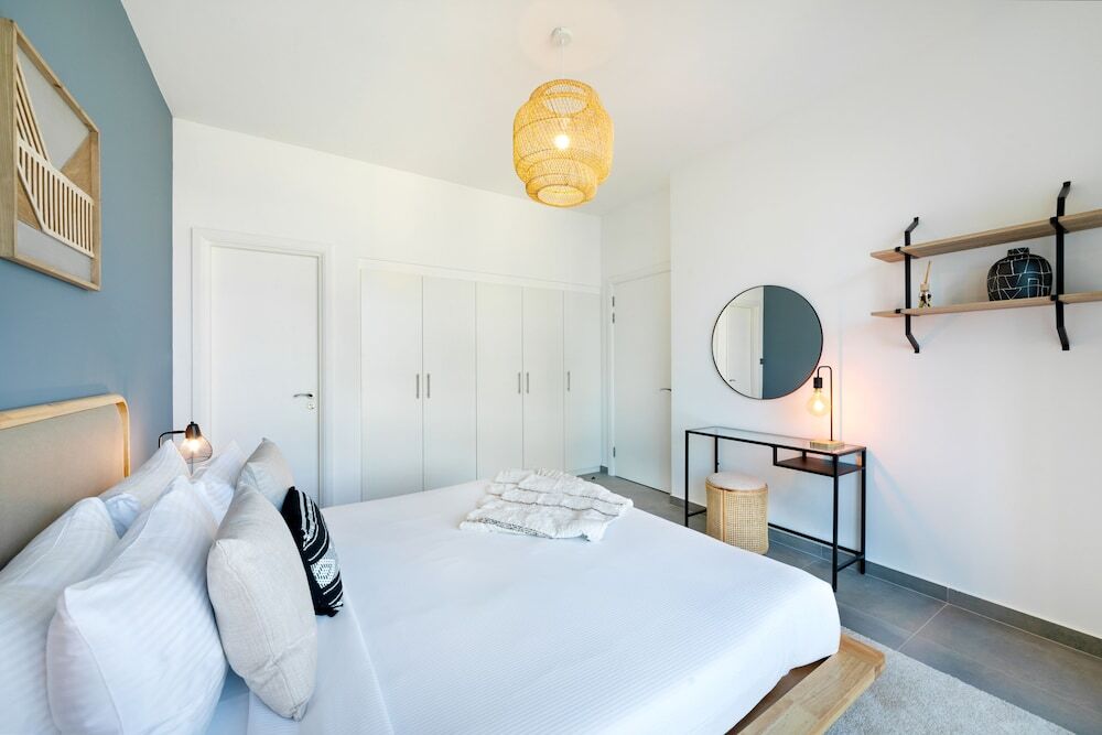 Дубай: Maison Privee - The Lofts East