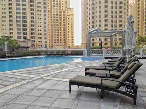 Дубай: Luton Vacation Homes -Sea View Marina Promenade