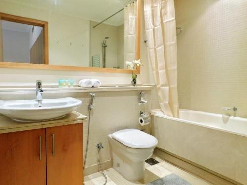 Дубай: Luton Vacation Homes -Sea View Marina Promenade