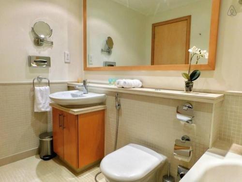 Дубай: Luton Vacation Homes -Sea View Marina Promenade