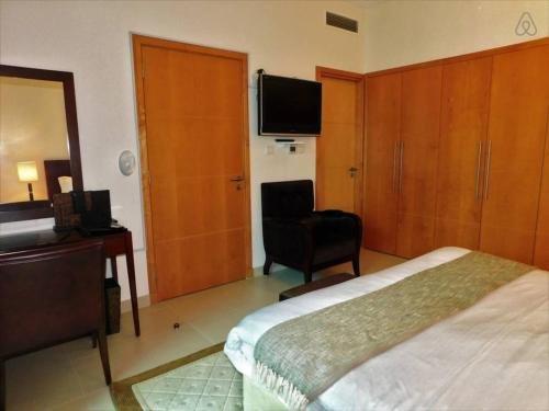 Дубай: Luton Vacation Homes -Sea View Marina Promenade