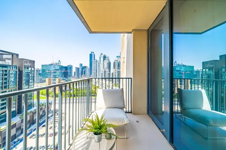 Дубай: Incredible Views From This Classy Apt With Terrace