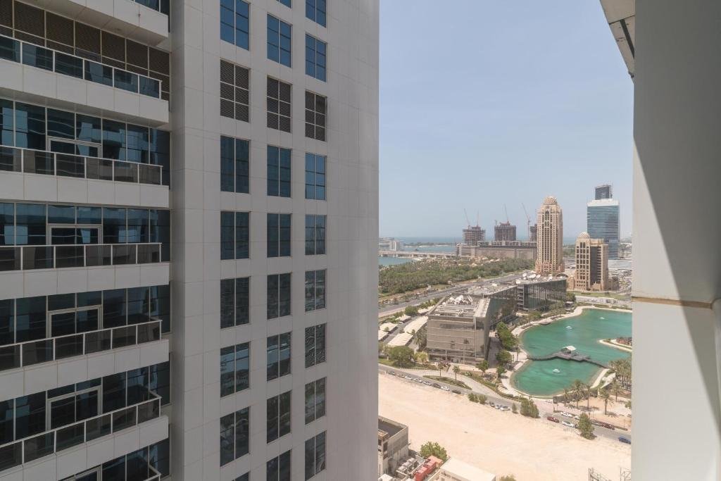 Дубай: Hometown Apartments - Luxury and Spacious 3 bedroom apartment in Marina