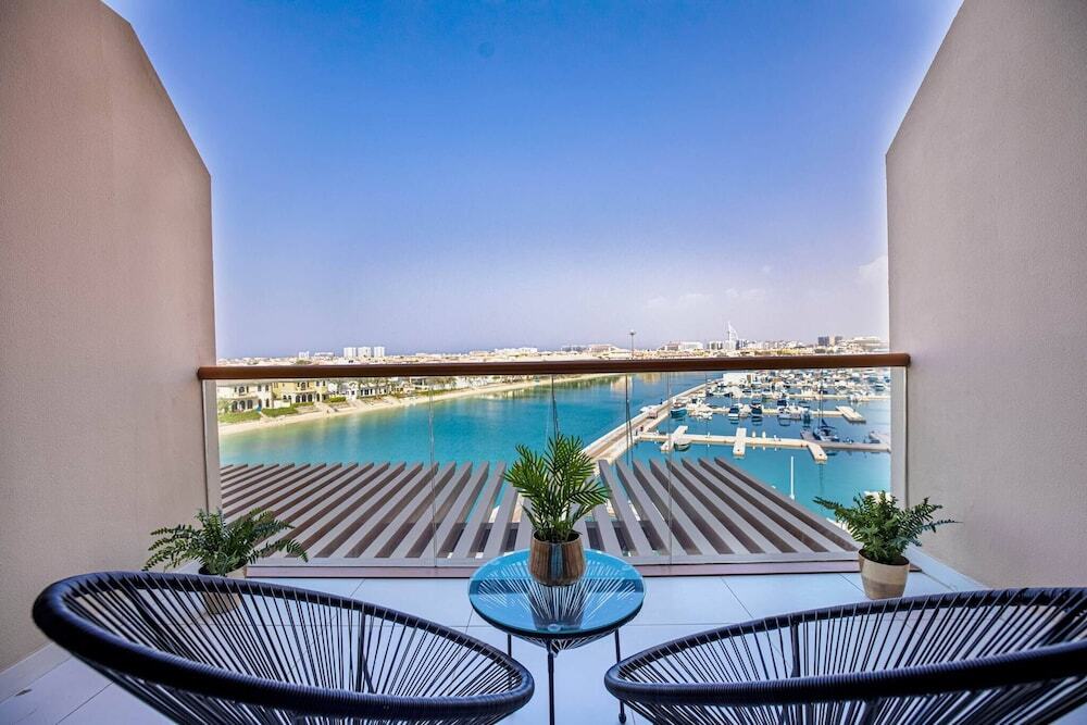 Дубай: Palm Views East - Lovely View - Luxury Furnished