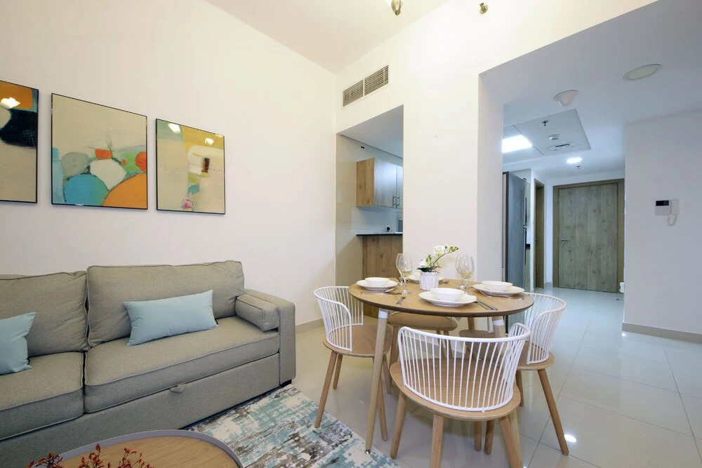 Дубай: 1 Bedroom Apartment in Continental Tower