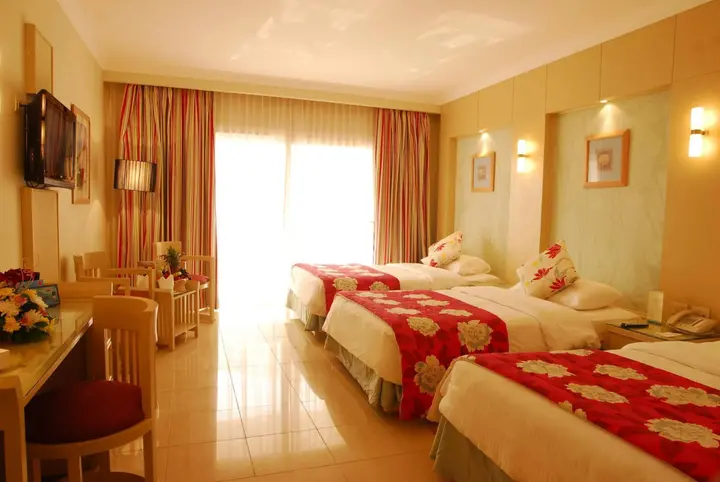 Шарм-эш-Шейх (Шарм-эль-Шейх): Naama Bay Hotel & Resort