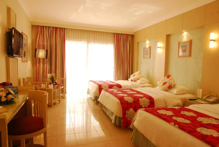 Шарм-эш-Шейх (Шарм-эль-Шейх): Naama Bay Hotel & Resort