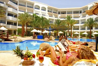 Шарм-эш-Шейх (Шарм-эль-Шейх): Naama Bay Hotel & Resort