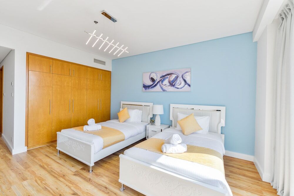 Дубай: JBR - Al Fattan Sea View 48th floor - Free Beach Resorts Access!