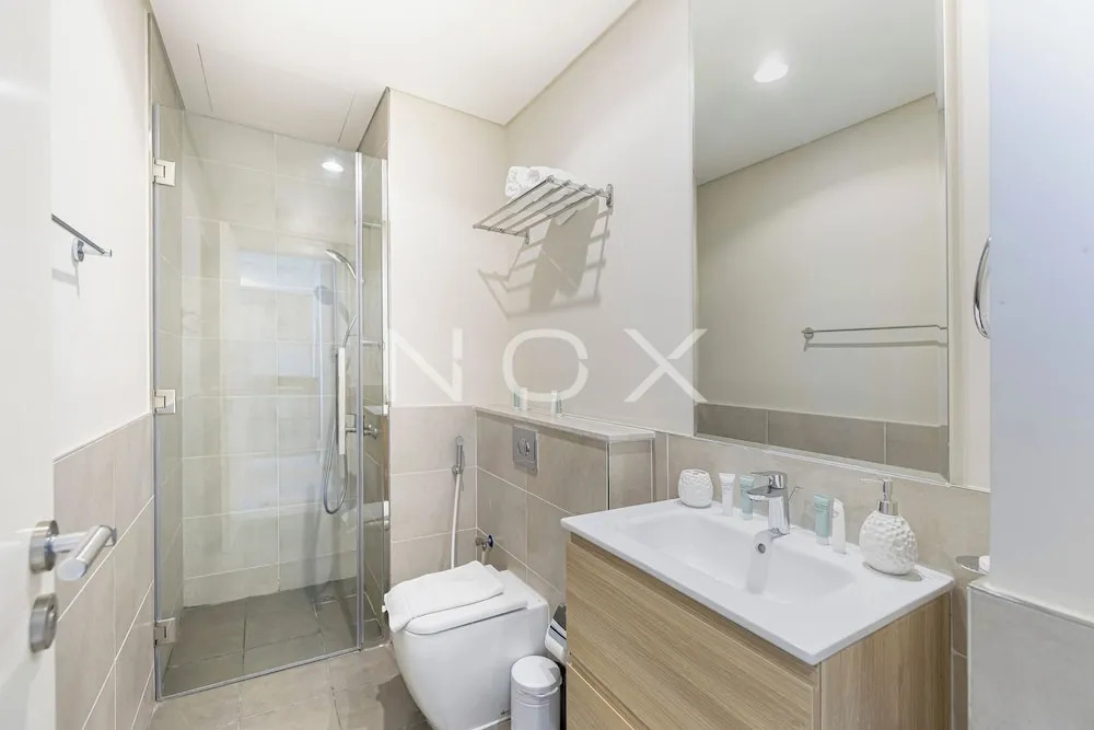 Дубай: DHH1 Bed Serene Golf Vita A Damac Hills