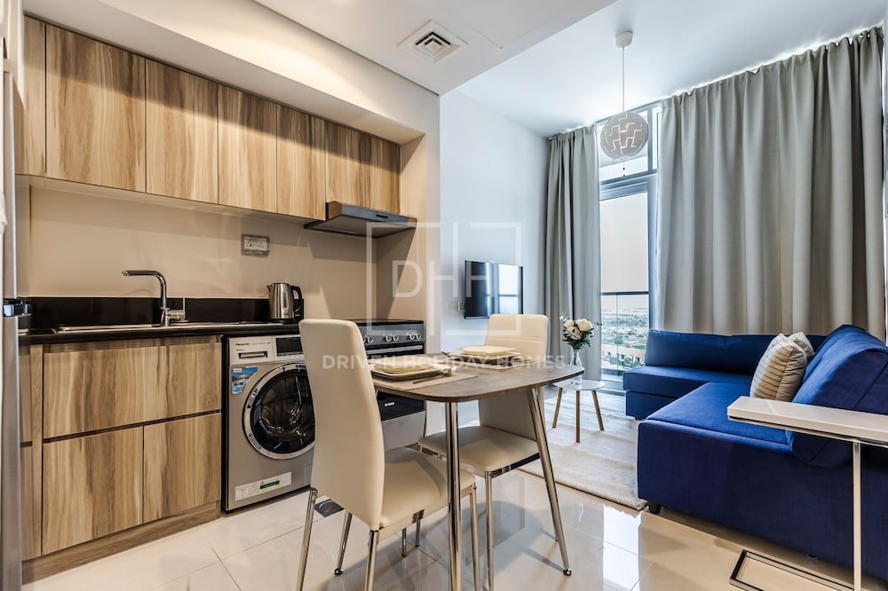 Дубай: DHH1 Bed Serene Golf Vita A Damac Hills
