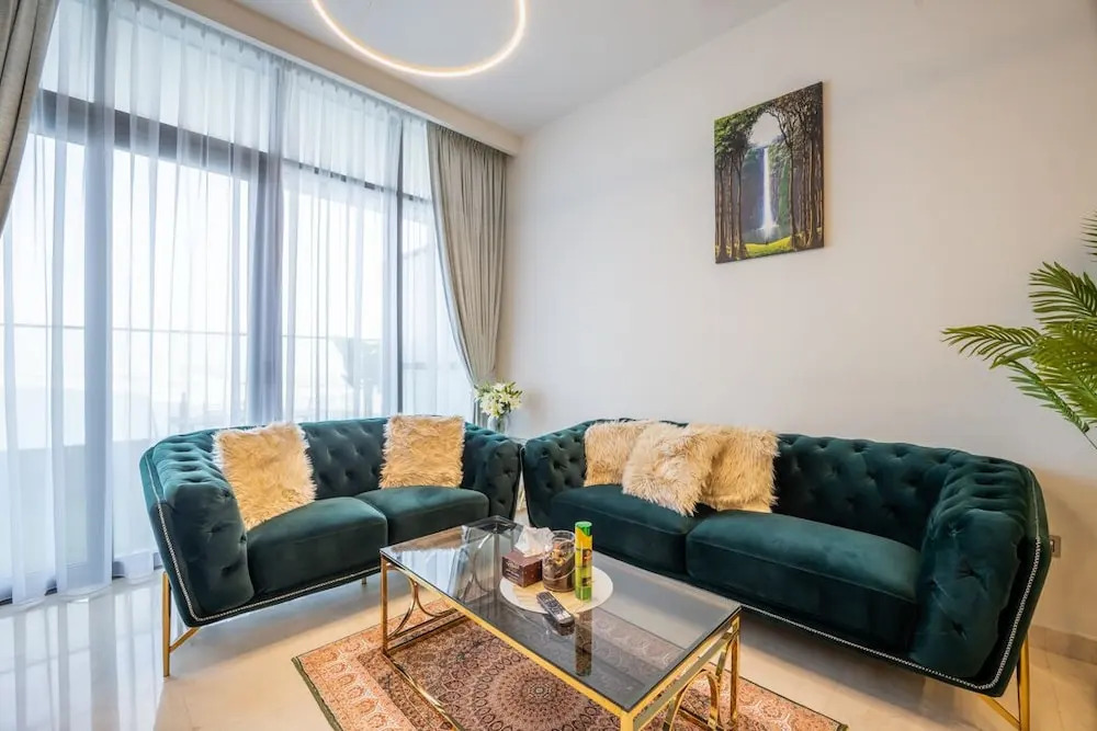 Дубай: Dramatic Sea View 1 BHK ANWABYFour Apple