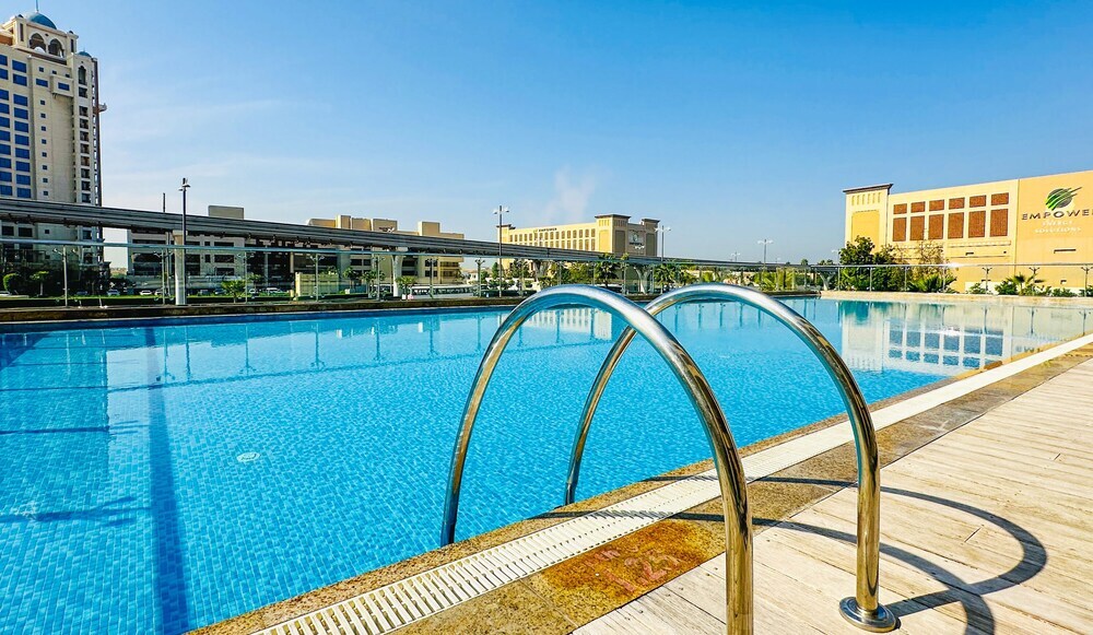 Дубай: Homesgetaway - Studio in Palm Views East