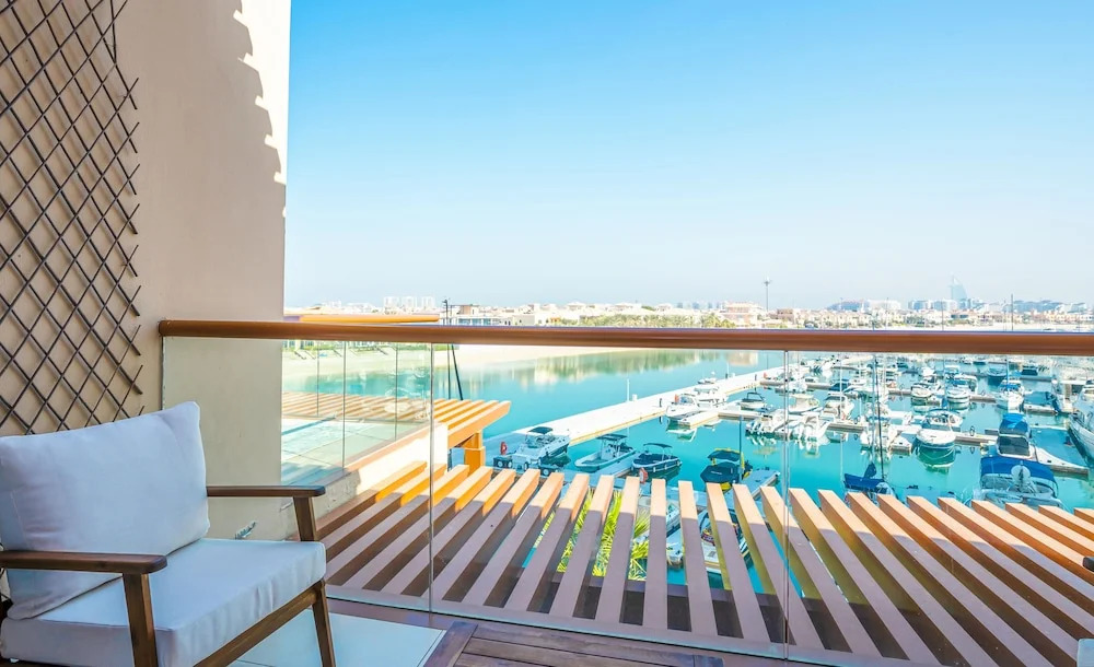Дубай: Homesgetaway - Studio in Palm Views East