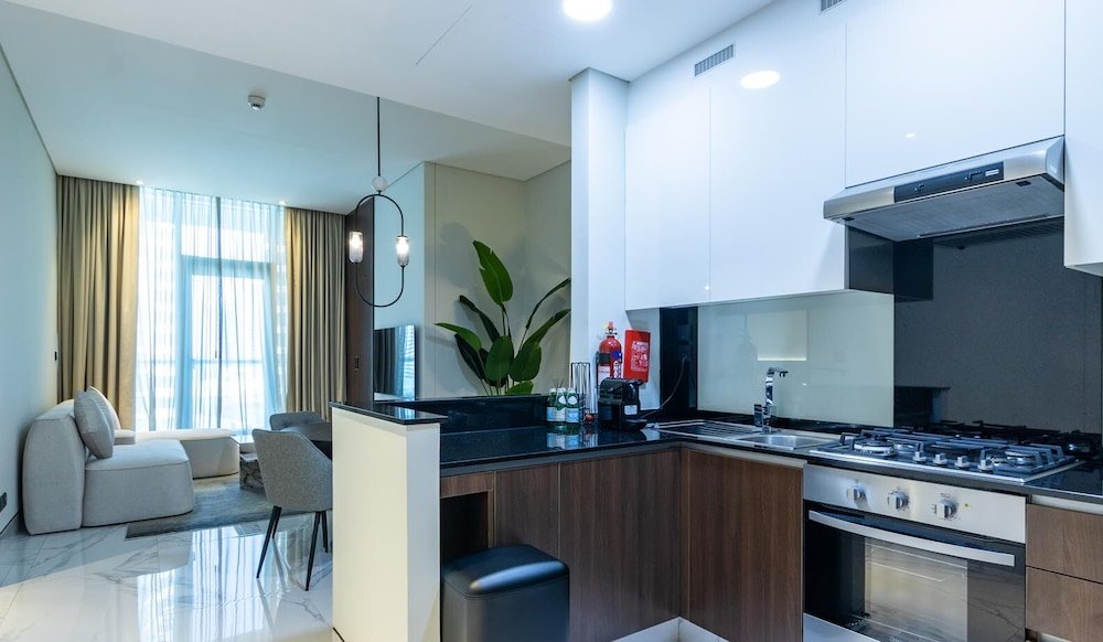 Дубай: Homesgetaway - 1BR in J One Residence