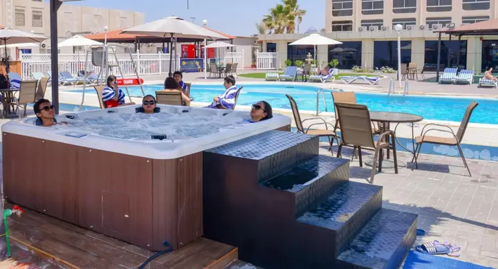 Аджман: Ajman Beach Hotel