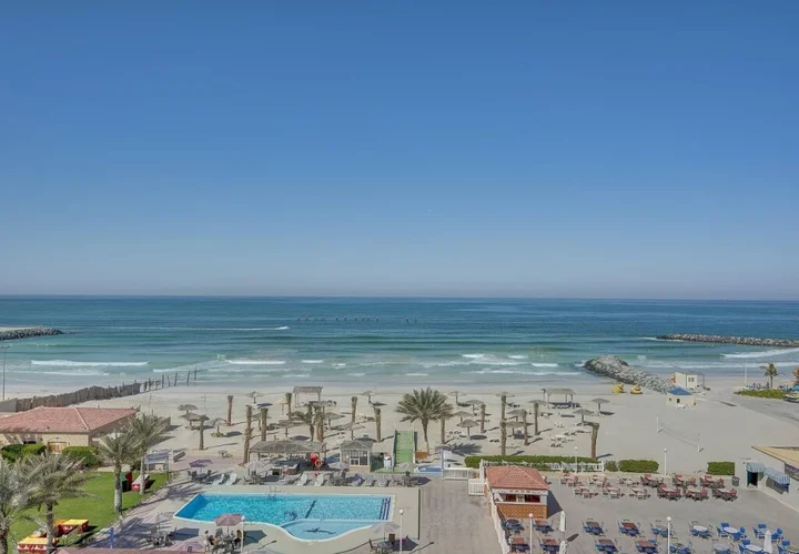 Аджман: Ajman Beach Hotel