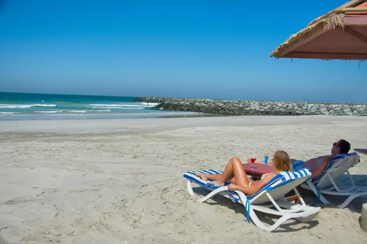 Аджман: Ajman Beach Hotel