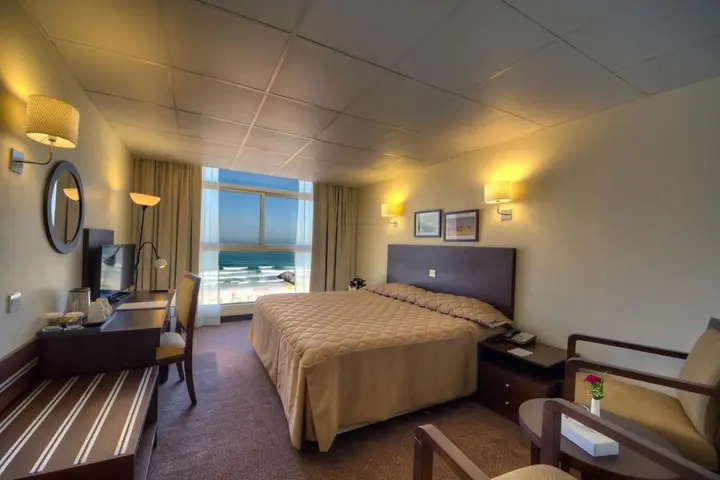 Аджман: Ajman Beach Hotel