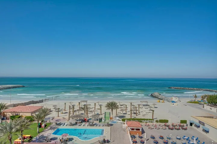 Аджман: Ajman Beach Hotel