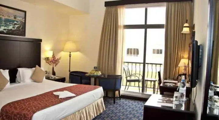 Дубай: Regent Beach Resort