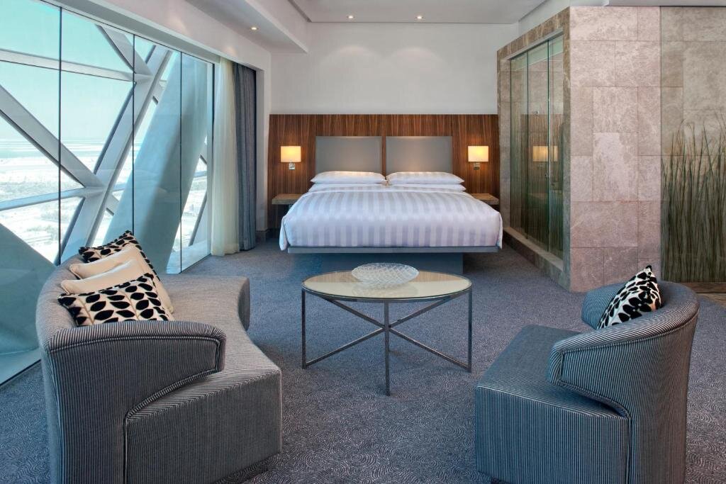 Абу-Даби: Andaz Capital Gate Abu Dhabi, By Hyatt
