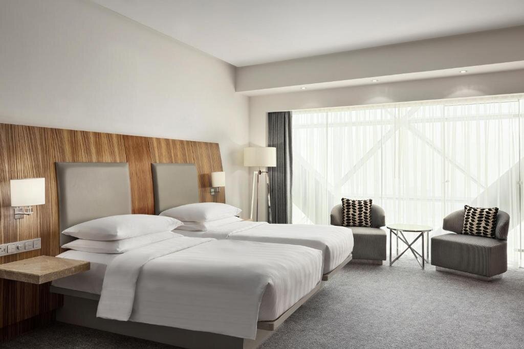 Абу-Даби: Andaz Capital Gate Abu Dhabi, By Hyatt