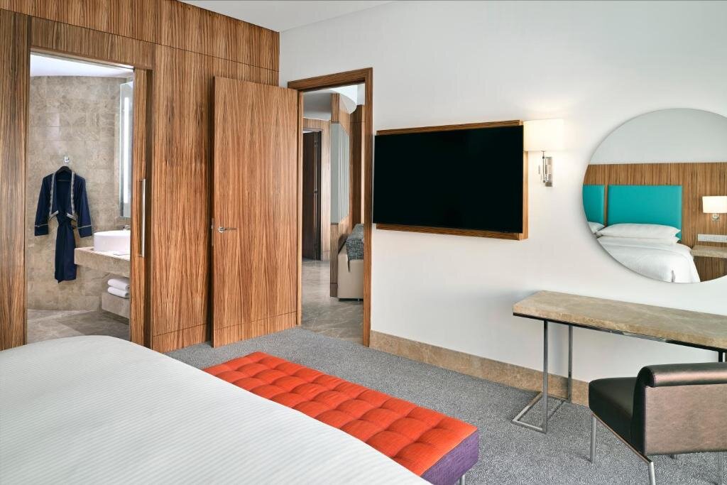 Абу-Даби: Andaz Capital Gate Abu Dhabi, By Hyatt