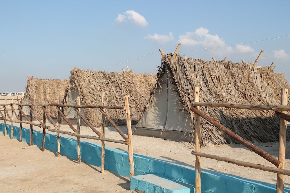 Аджман: Отель Bianky Beach Camp