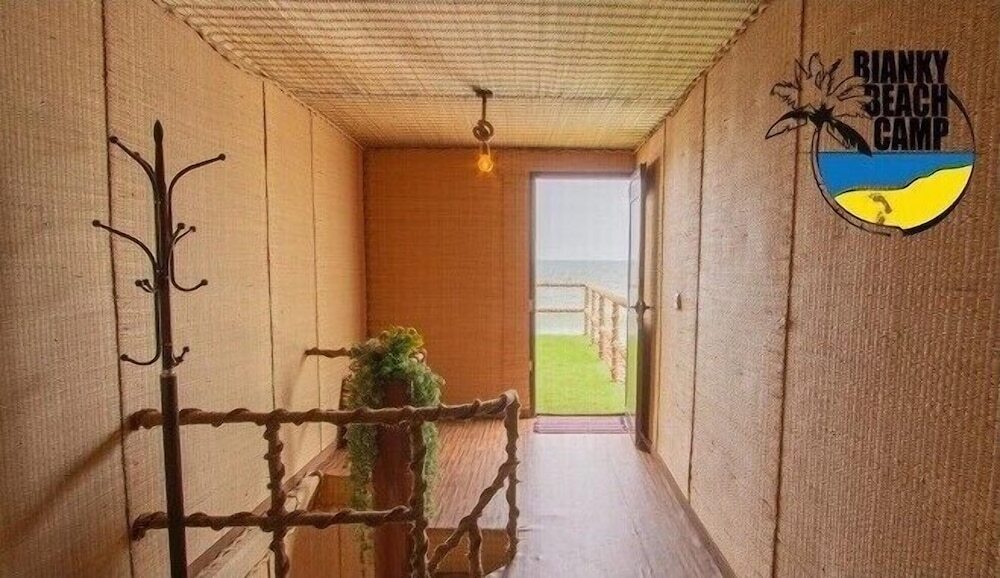 Аджман: Отель Bianky Beach Camp