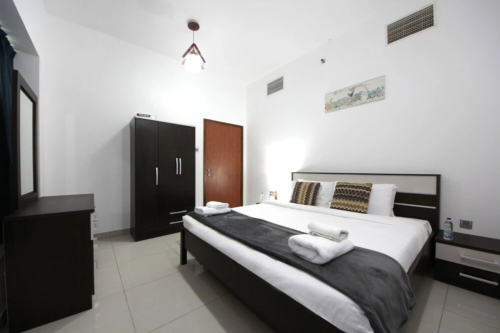 Дубай: Signature Holiday Home - Marina Pinnacle