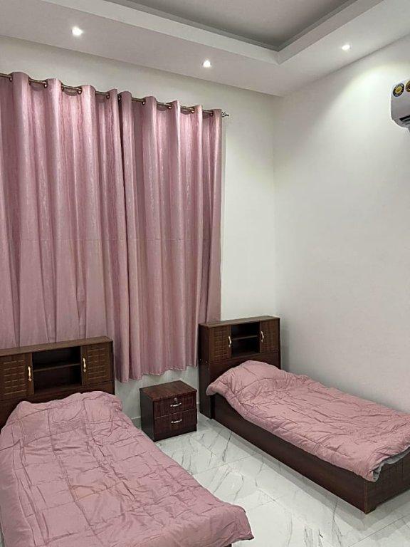 Аджман: Modern Villa in Ajman 5master rooms