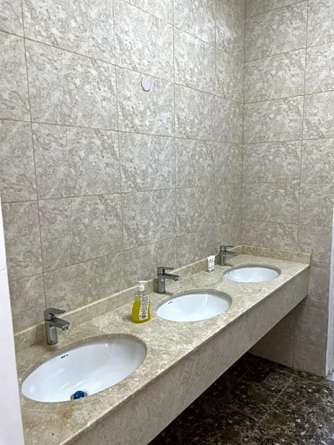 Аджман: Modern Villa in Ajman 5master rooms