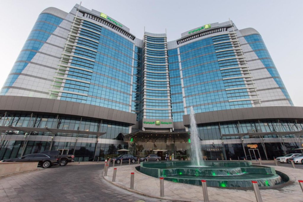 Holiday Inn Abu Dhabi by IHG — фото 1