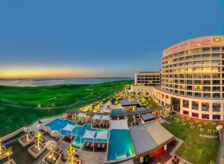 Отель Crowne Plaza Abu Dhabi Yas Island by IHG — фото 1