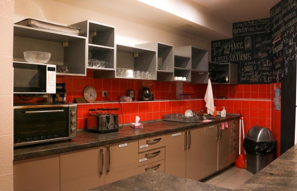 Ереван: Envoy Hostel & Tours