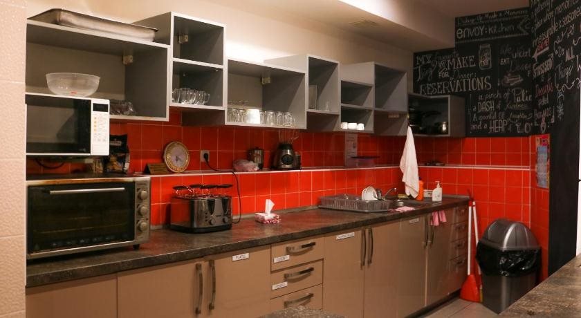 Ереван: Envoy Hostel & Tours