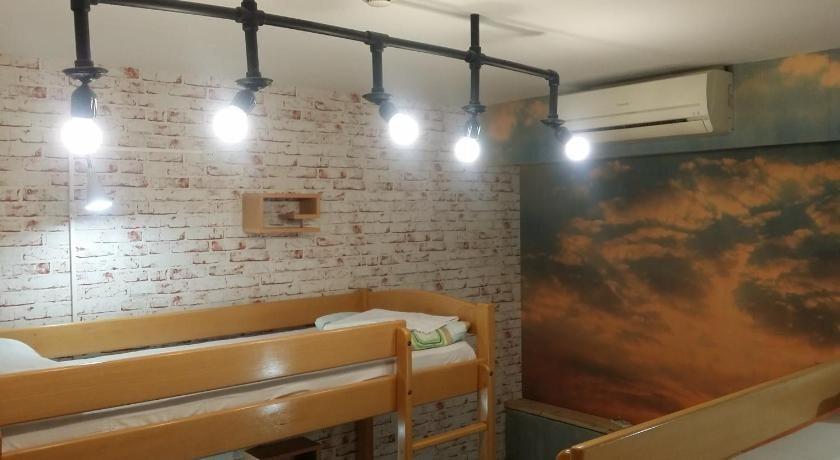 Ереван: Envoy Hostel & Tours